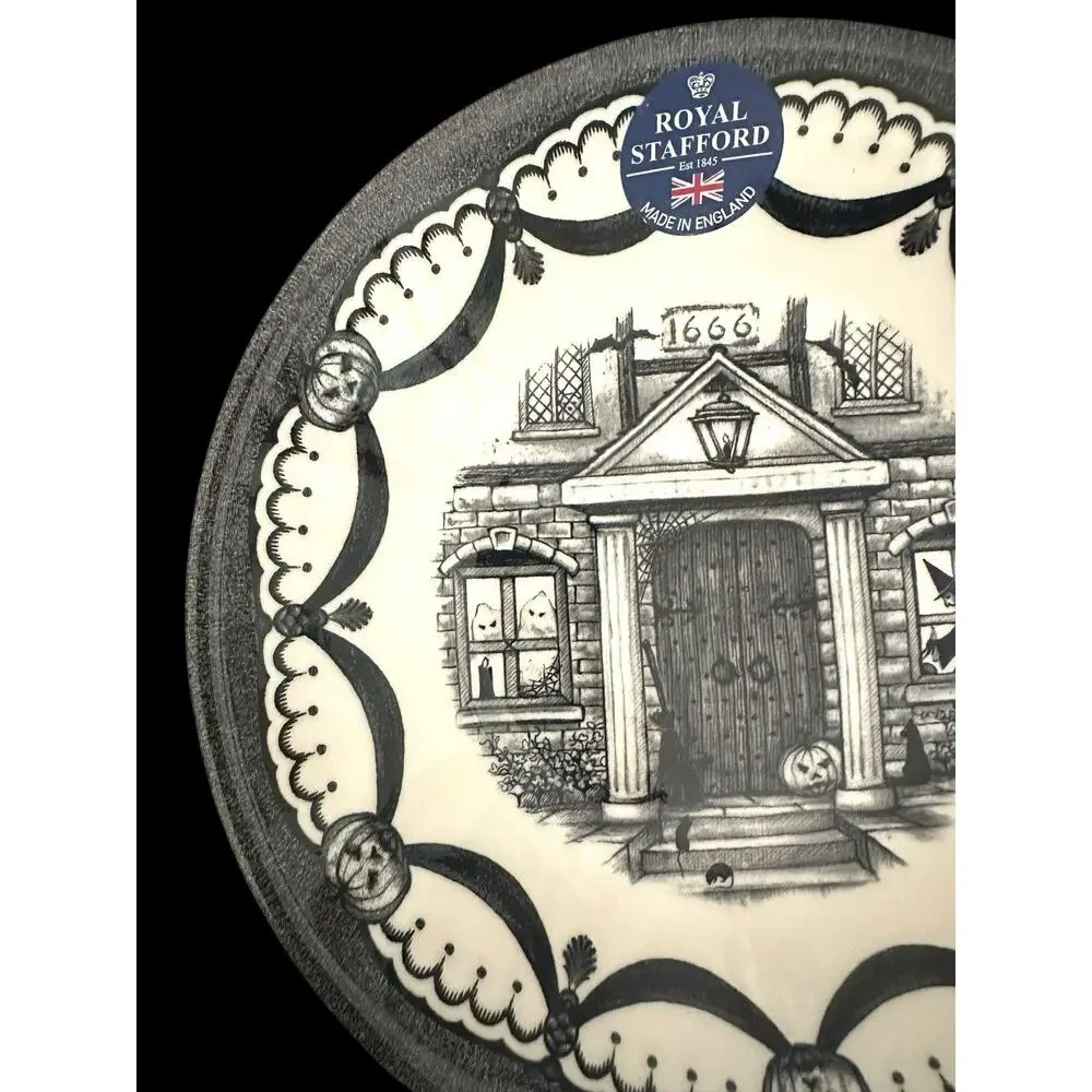 3 Royal Stafford Spookeyville Haunted House 1666 Salad Bowls Halloween NWT 7+”